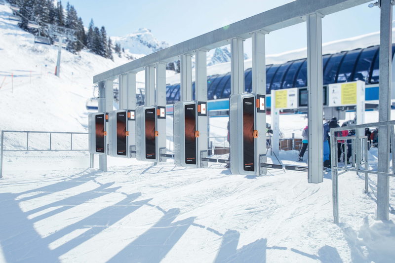 Portalno postavljeni prolazi na skijalištu